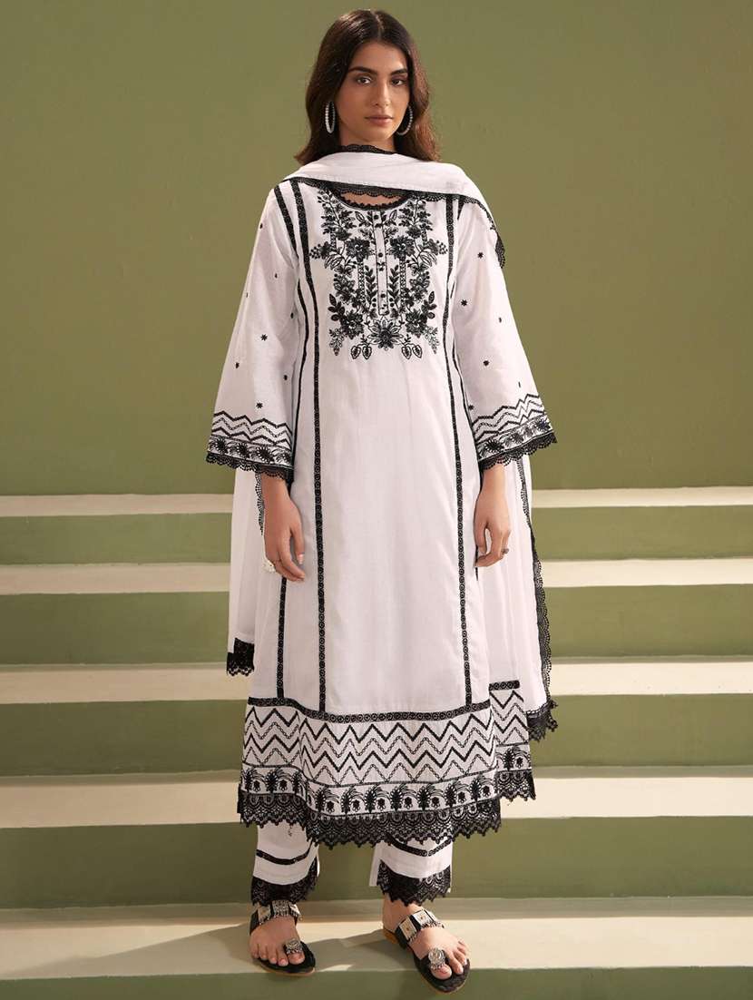 Women White Long Sleeve Kurta Palazzo With Dupatta Set