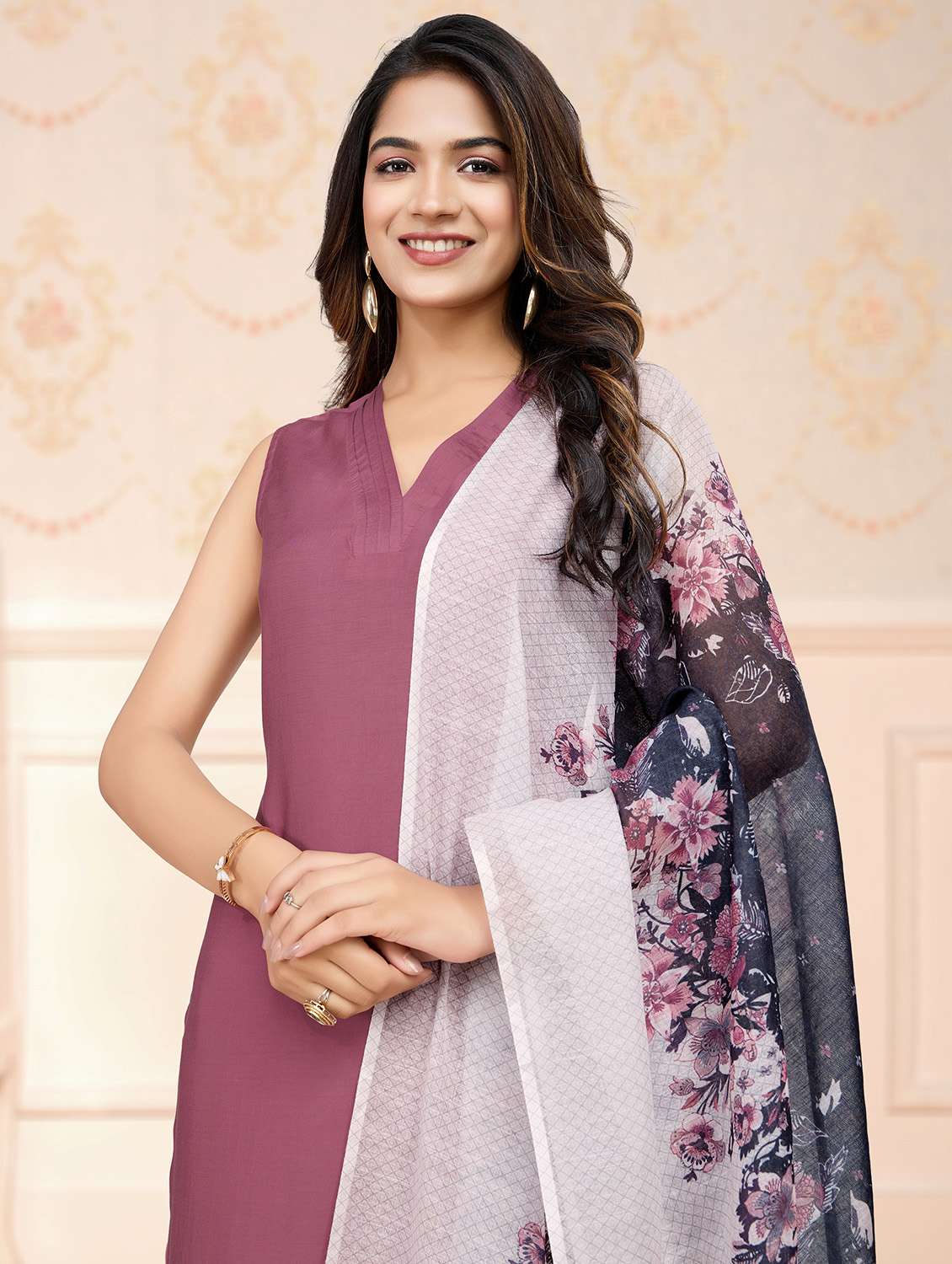 women solid sleeveless kurta pant with dupatta set - 21963485 -  Standard Image - 5