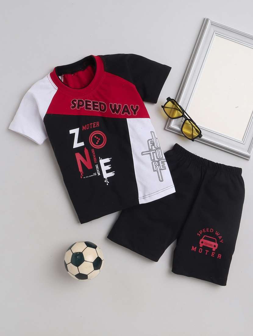 boys printed t-shirt & shorts casual wear set