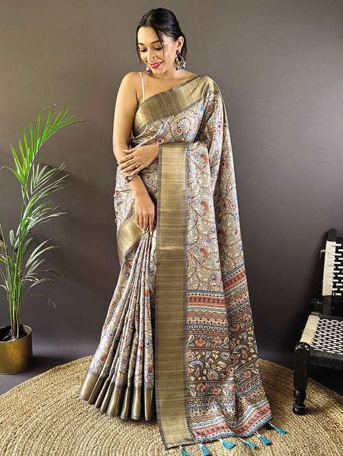 women floral printed bordered saree with blouse - 21964786 -  Standard Image - 0