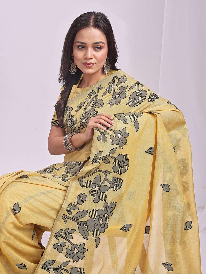 women floral bordered saree with blouse - 21964879 -  Standard Image - 3