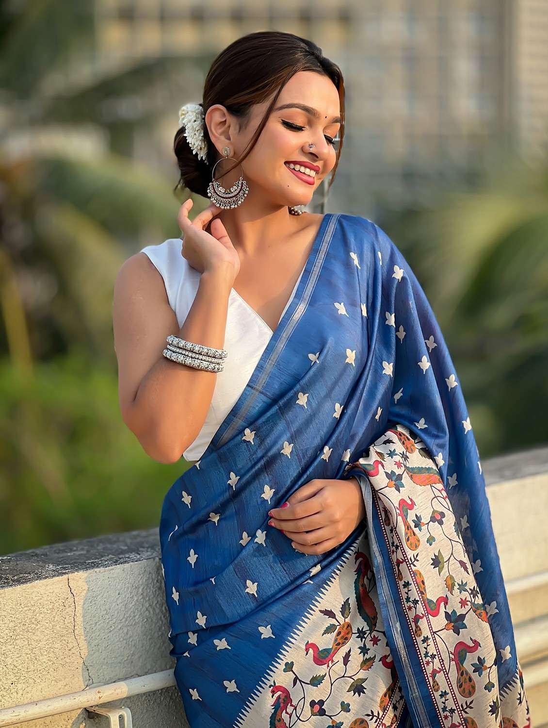 women printed casual wear saree with blouse - 21964985 -  Standard Image - 3