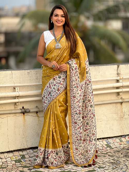 women printed casual wear saree with blouse - 21964988 -  Standard Image - 0