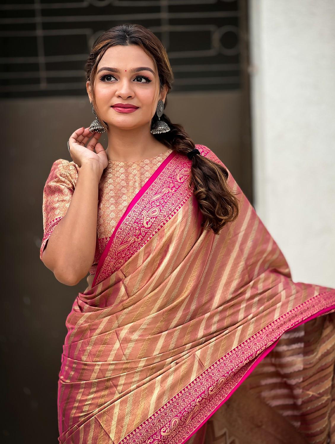 women self design banarasi saree with blouse - 21965074 - Standard Image - 3