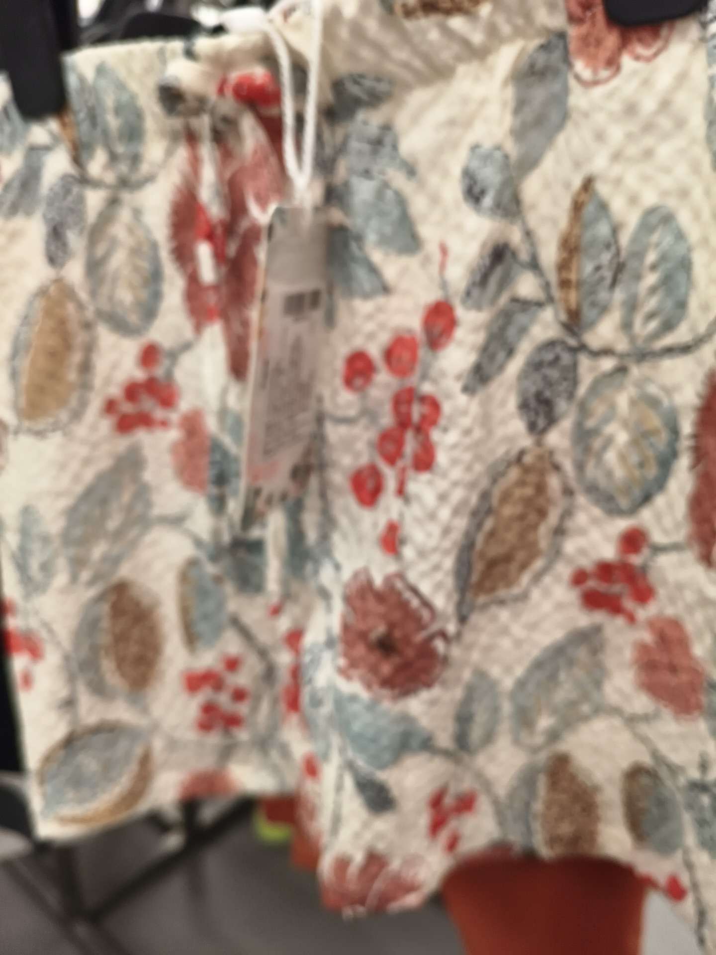 cream popcorn shorts and threefourth - 21965240 -  Zoom Image - 0