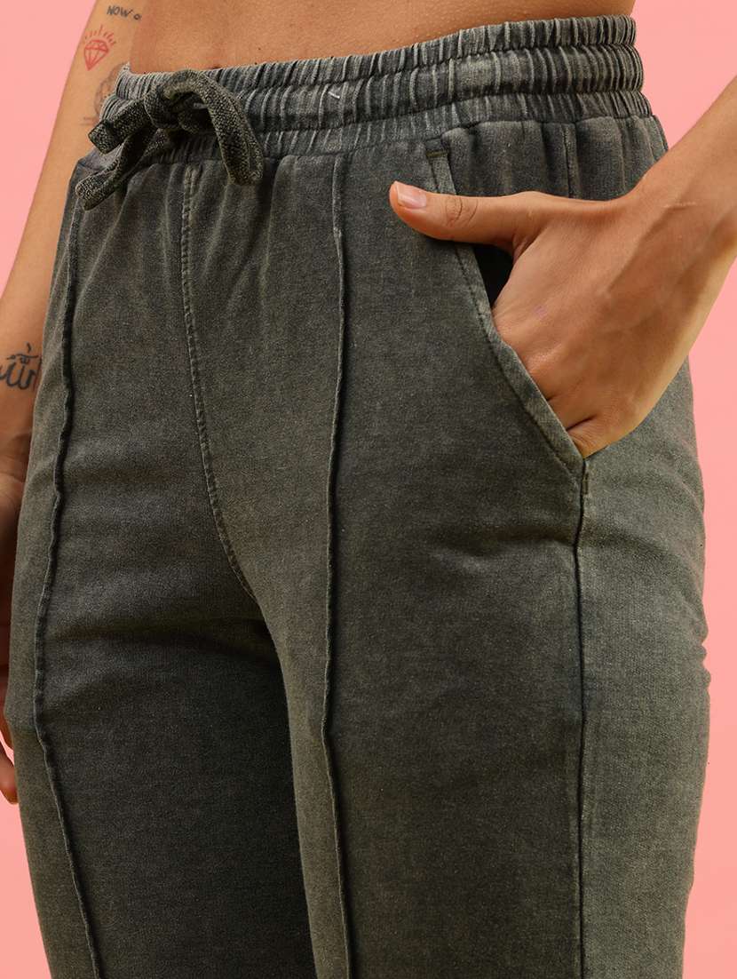 Women Solid Mid Rise Regular Fit Track Pant - 21965269 -  Standard Image - 5