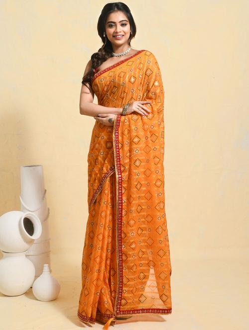 women printed casual wear saree with blouse - 21965545 - Standard Image - 0