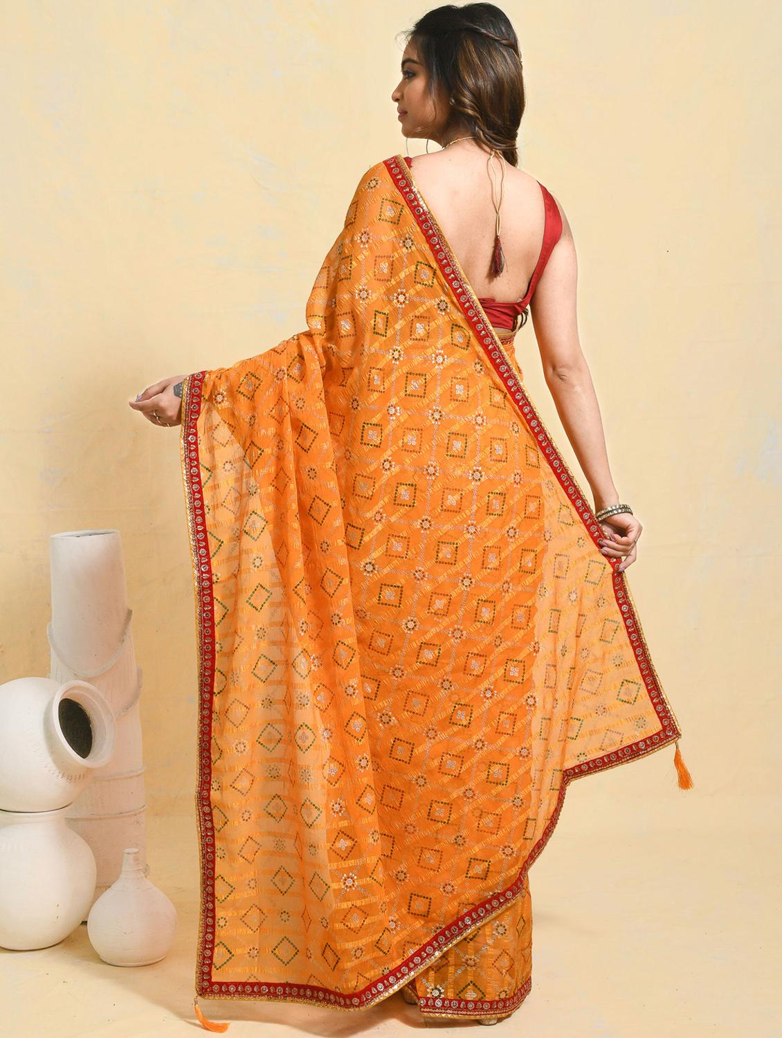 women printed casual wear saree with blouse - 21965545 - Standard Image - 3