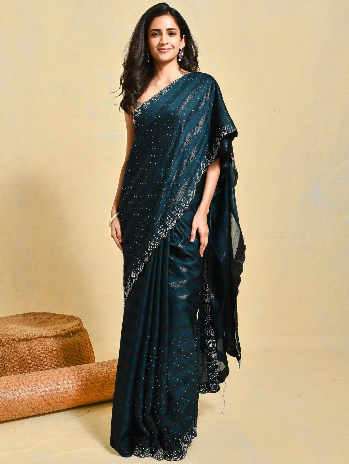 women striped embellished saree with blouse - 21965548 - Zoom Image - 0