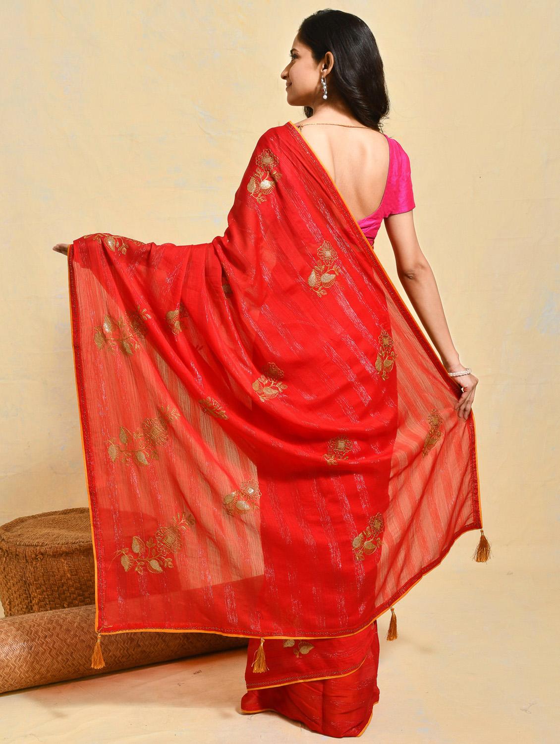 women striped embroidered saree with blouse - 21965566 - Standard Image - 3