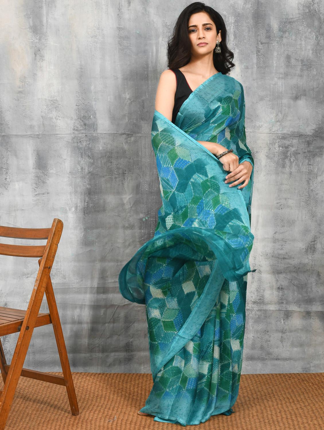 women printed casual wear saree with blouse - 21965587 - Standard Image - 3