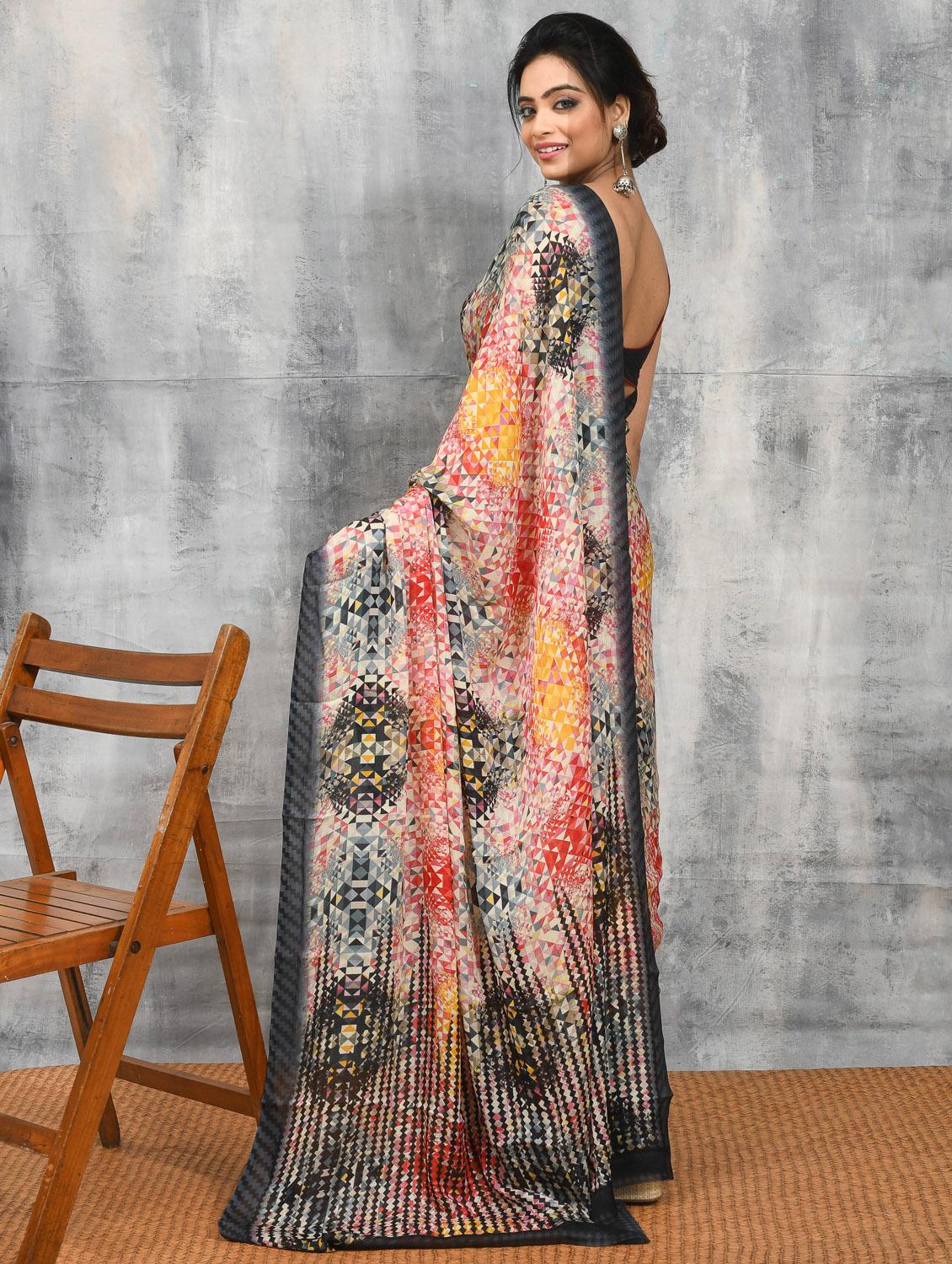 women printed casual wear saree with blouse - 21965588 - Standard Image - 3
