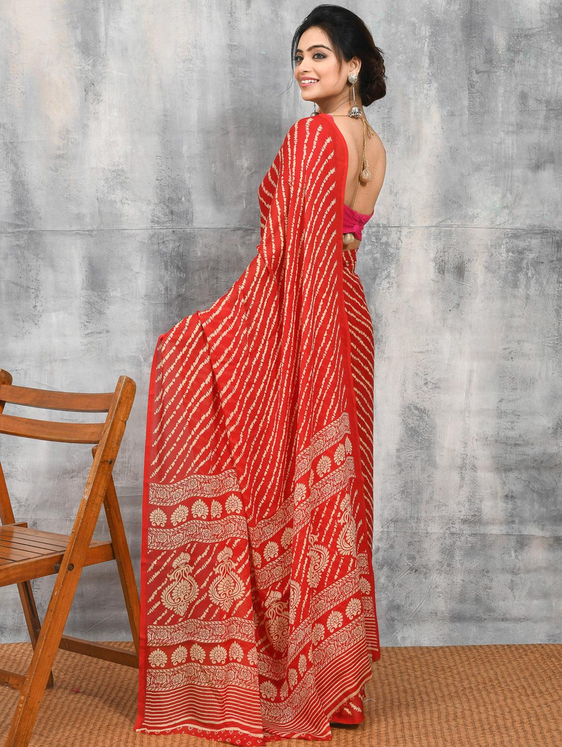 women printed casual wear saree with blouse - 21965592 - Standard Image - 3