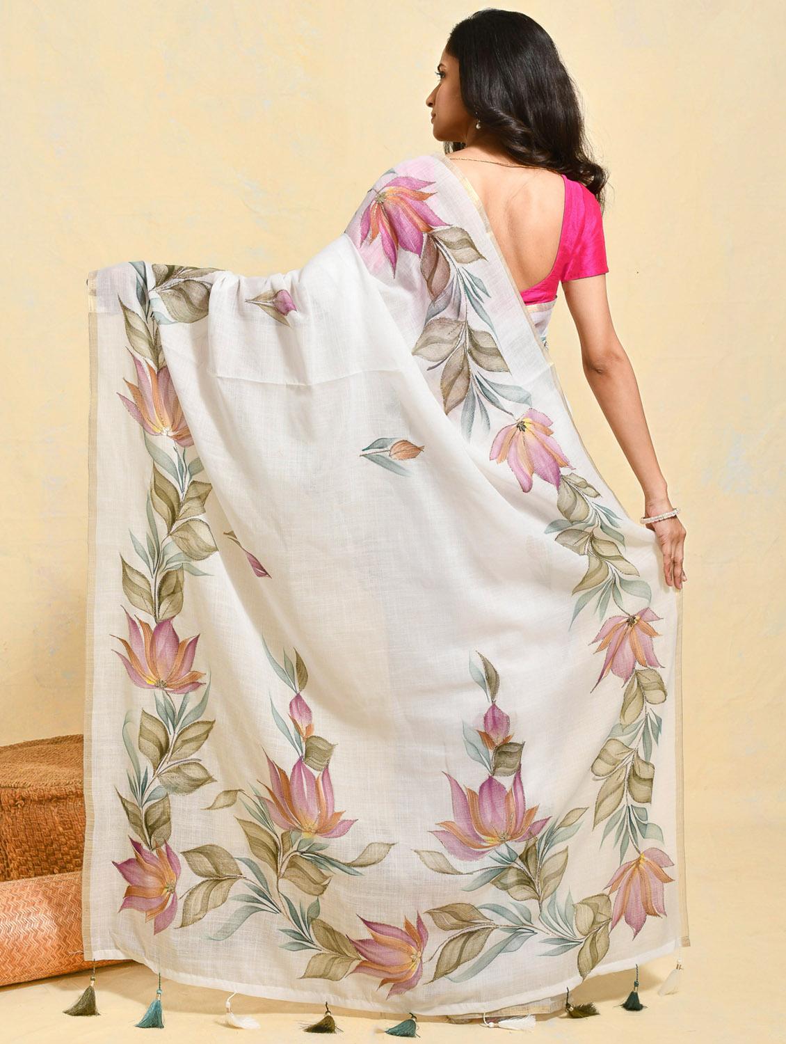 women printed casual wear saree with blouse - 21965594 - Standard Image - 3