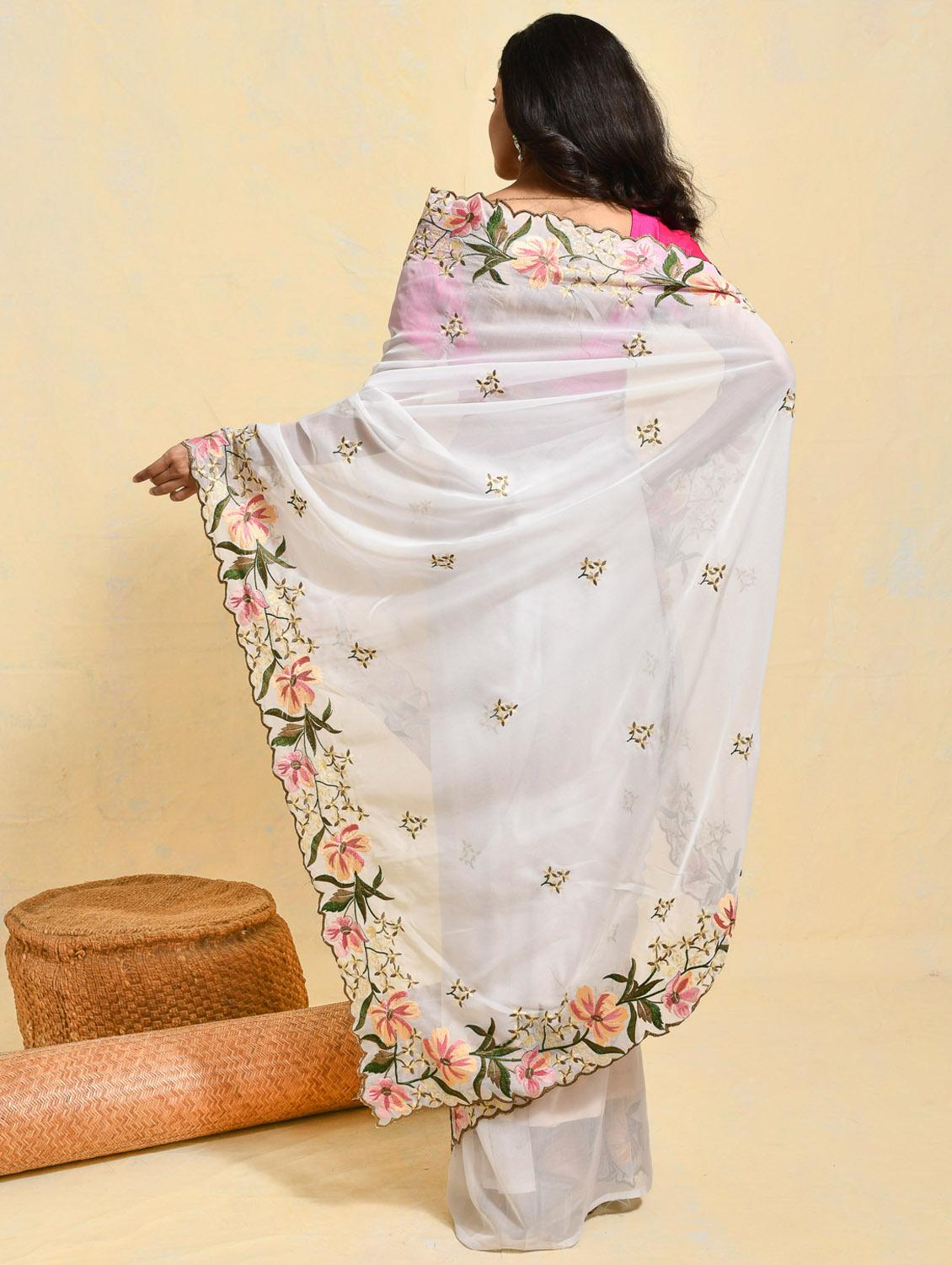 women floral embroidered bordered saree with blouse - 21965633 - Standard Image - 3