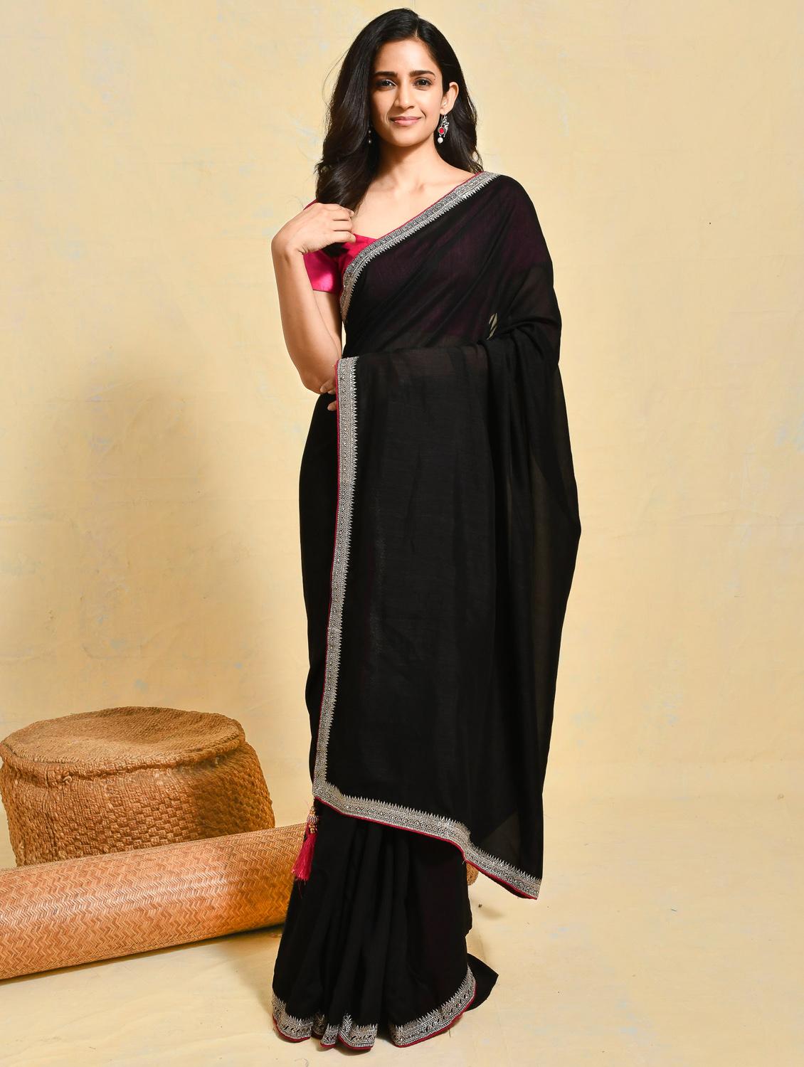 women solid with embellished bordered saree with blouse - 21965648 -  Zoom Image - 0