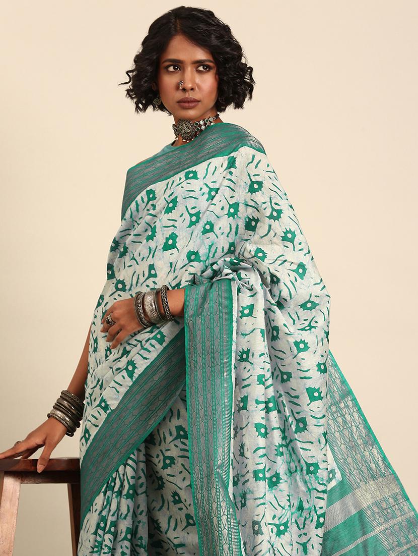 women printed casual wear saree with blouse - 21965667 - Standard Image - 3