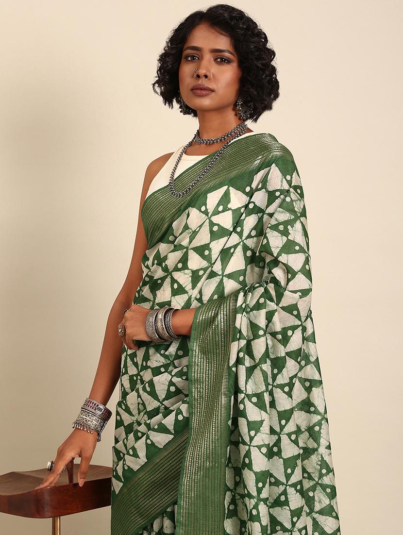 women printed casual wear saree with blouse - 21965668 - Standard Image - 3