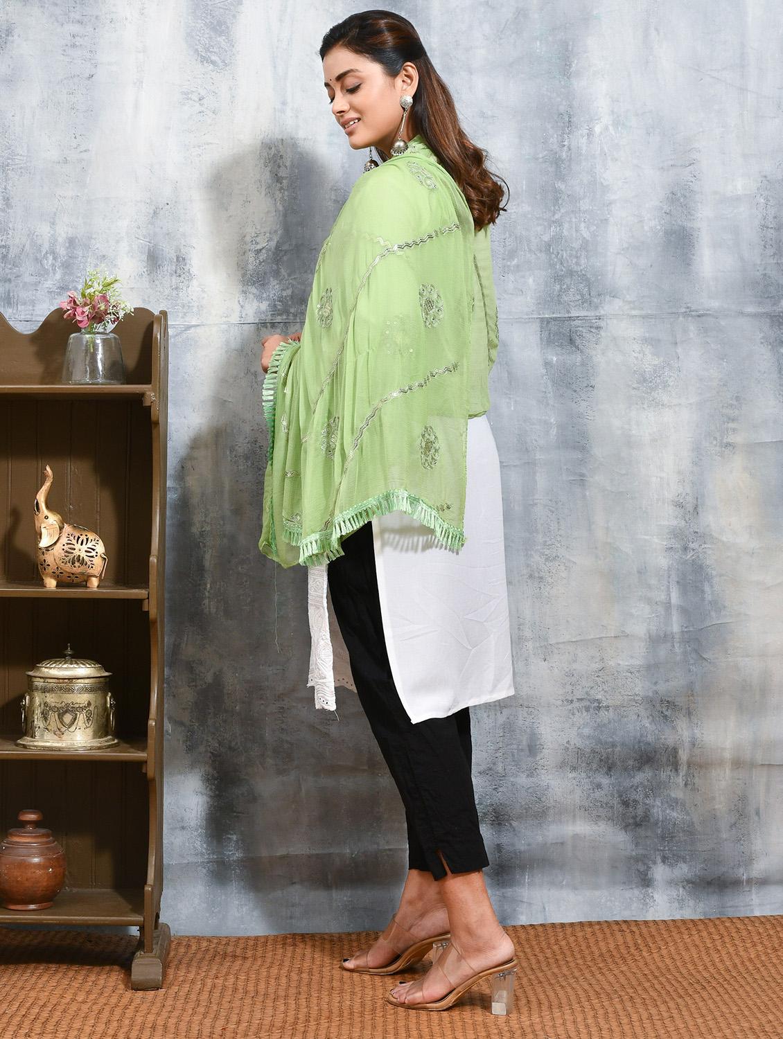 women solid with work embroidered dupatta - 21965784 - Standard Image - 3