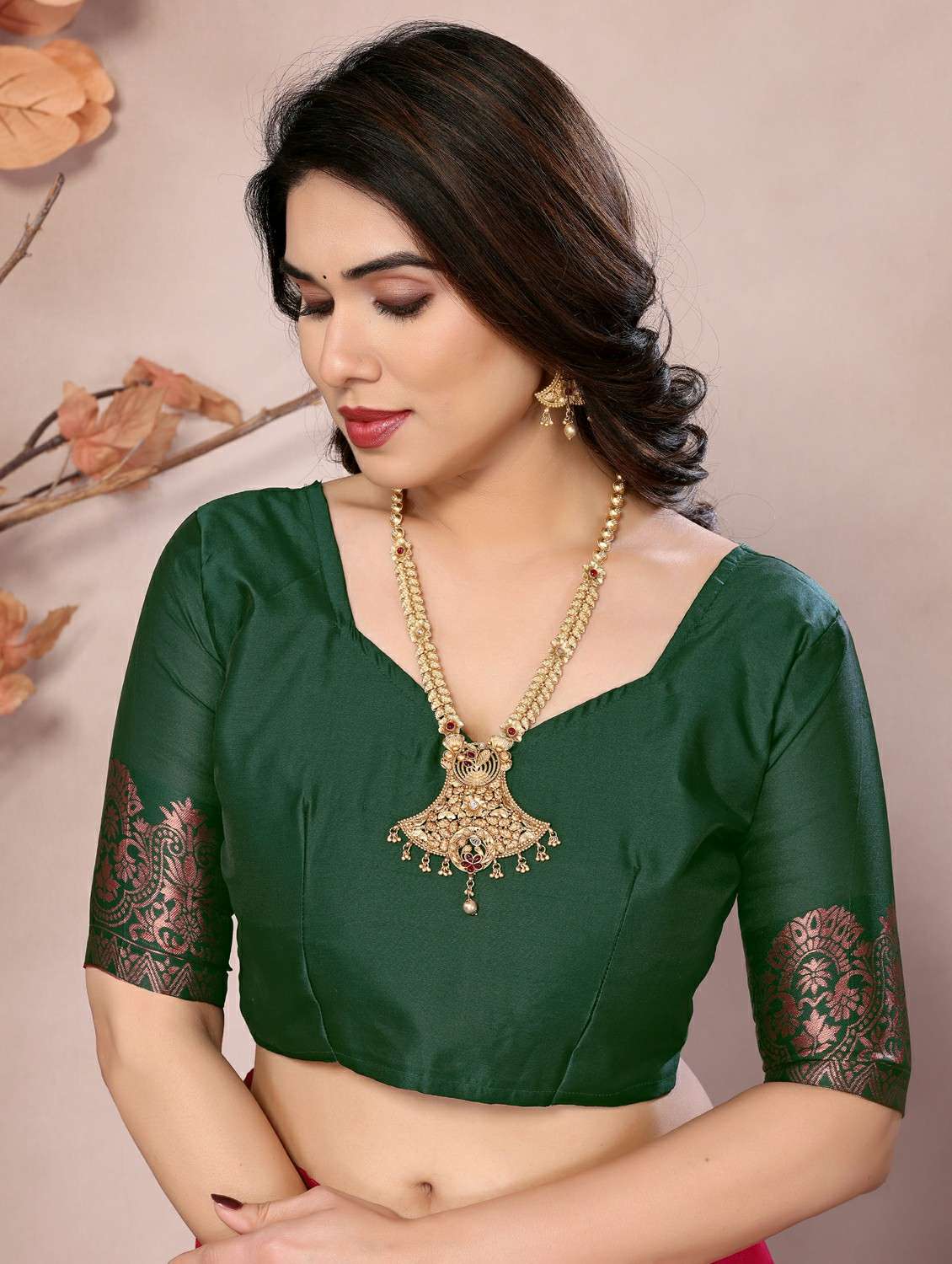 women self design banarasi saree with blouse - 21965869 -  Standard Image - 5