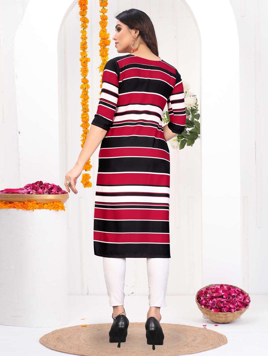 women striped three quarter sleeve straight kurta - 21965878 -  Standard Image - 3