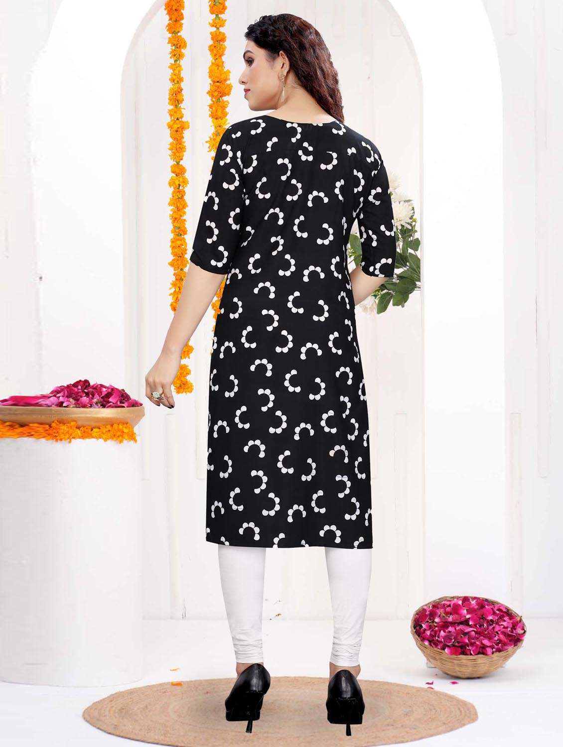 women printed three quarter sleeve straight kurta - 21965890 -  Standard Image - 3