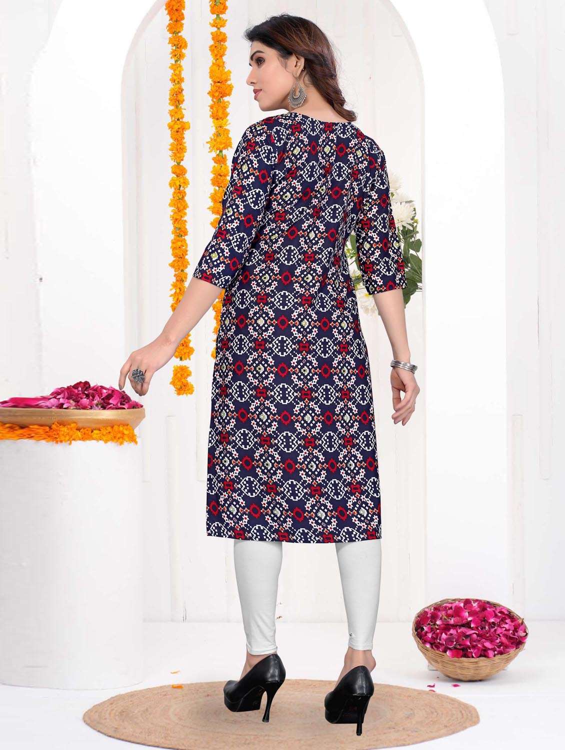 women printed three quarter sleeve straight kurta - 21965891 -  Standard Image - 3