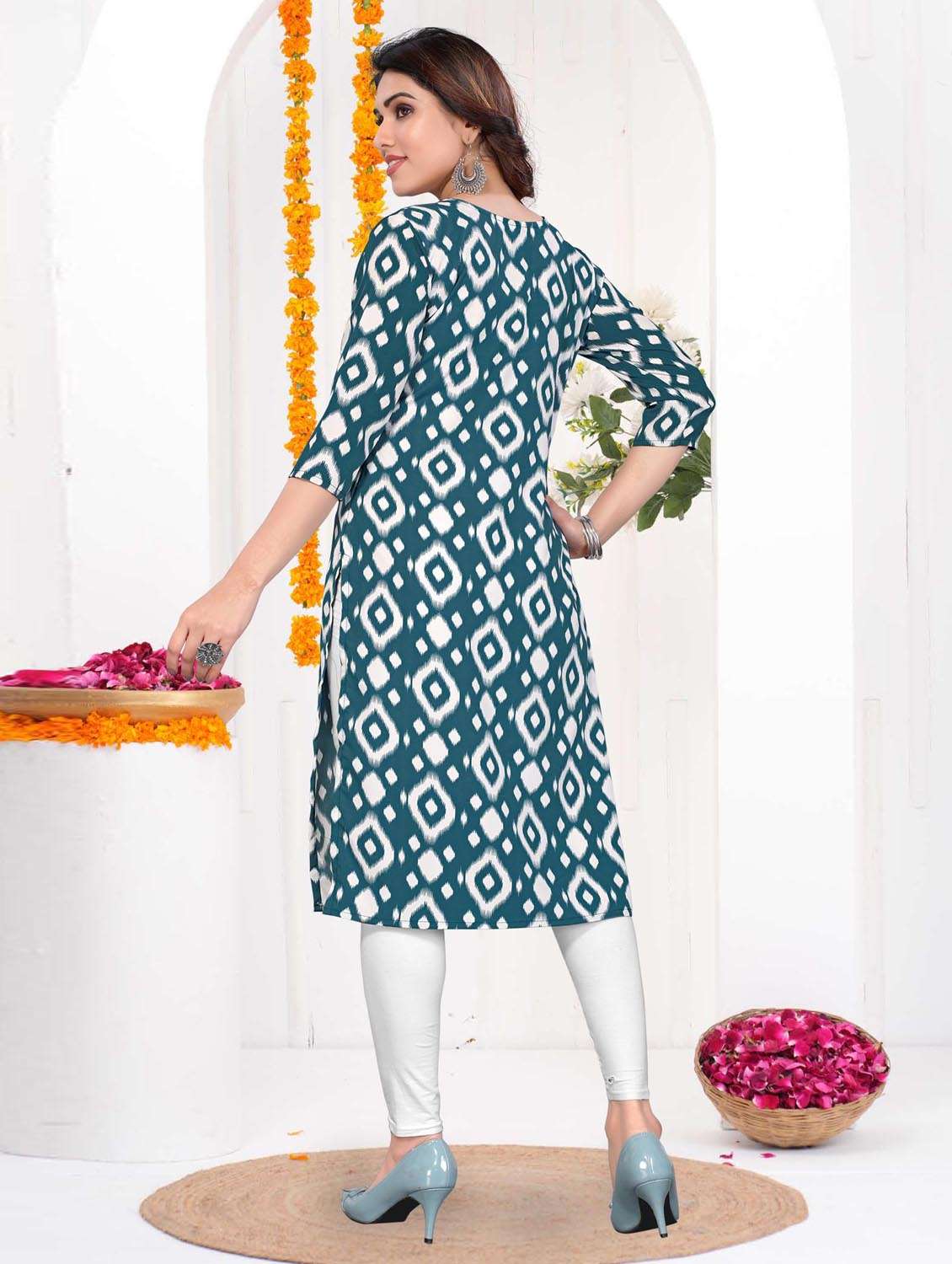 women printed three quarter sleeve straight kurta - 21965895 -  Standard Image - 3