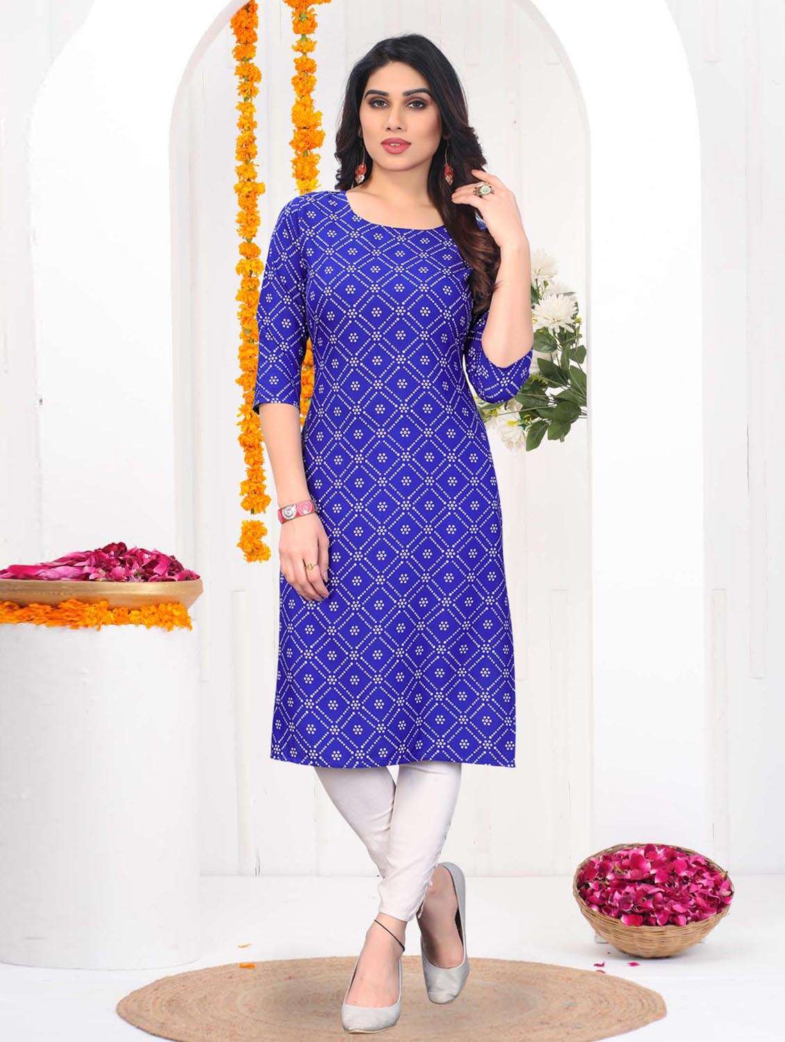 women printed three quarter sleeve straight kurta