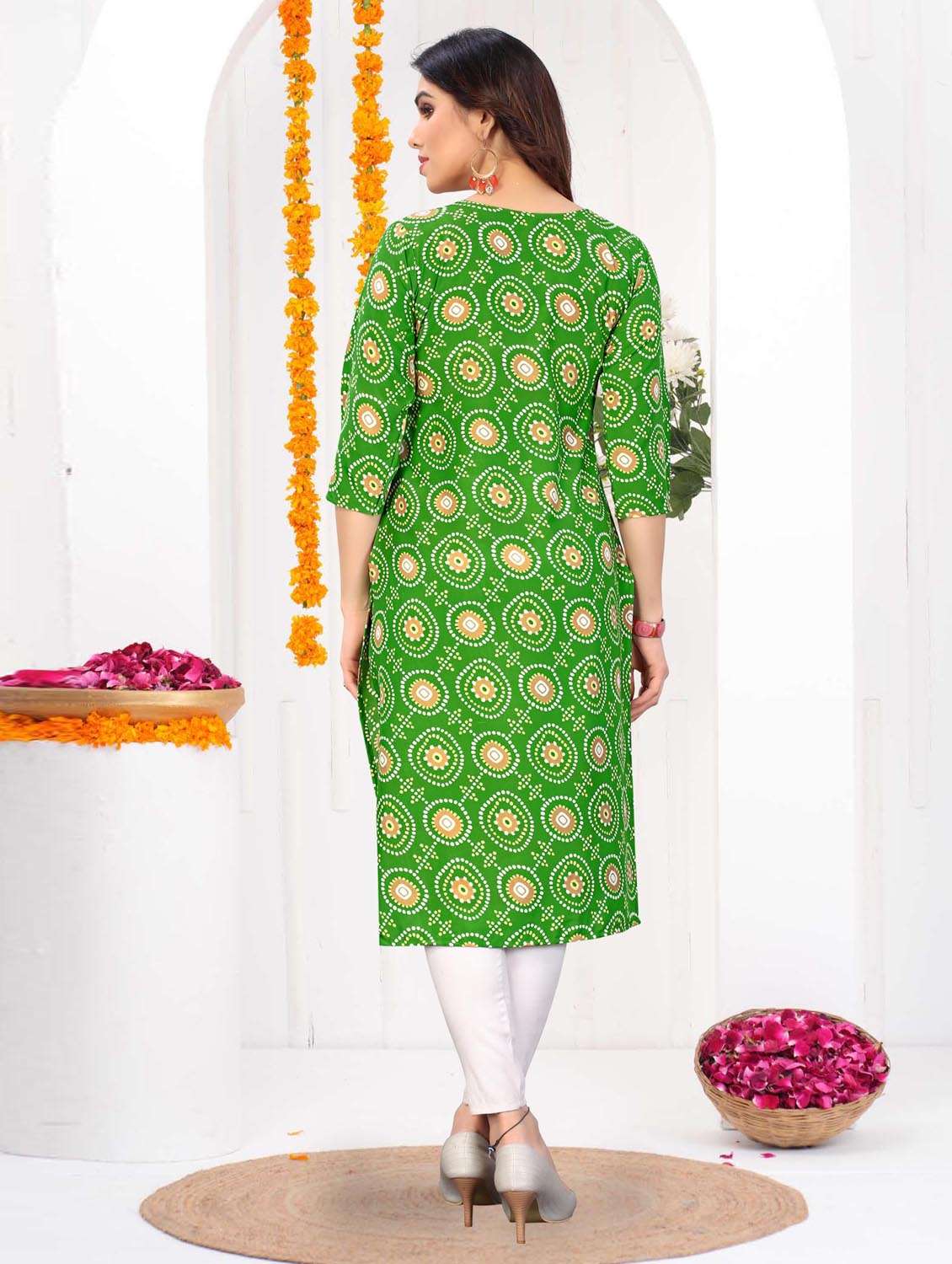 women printed three quarter sleeve straight kurta - 21965900 -  Standard Image - 3