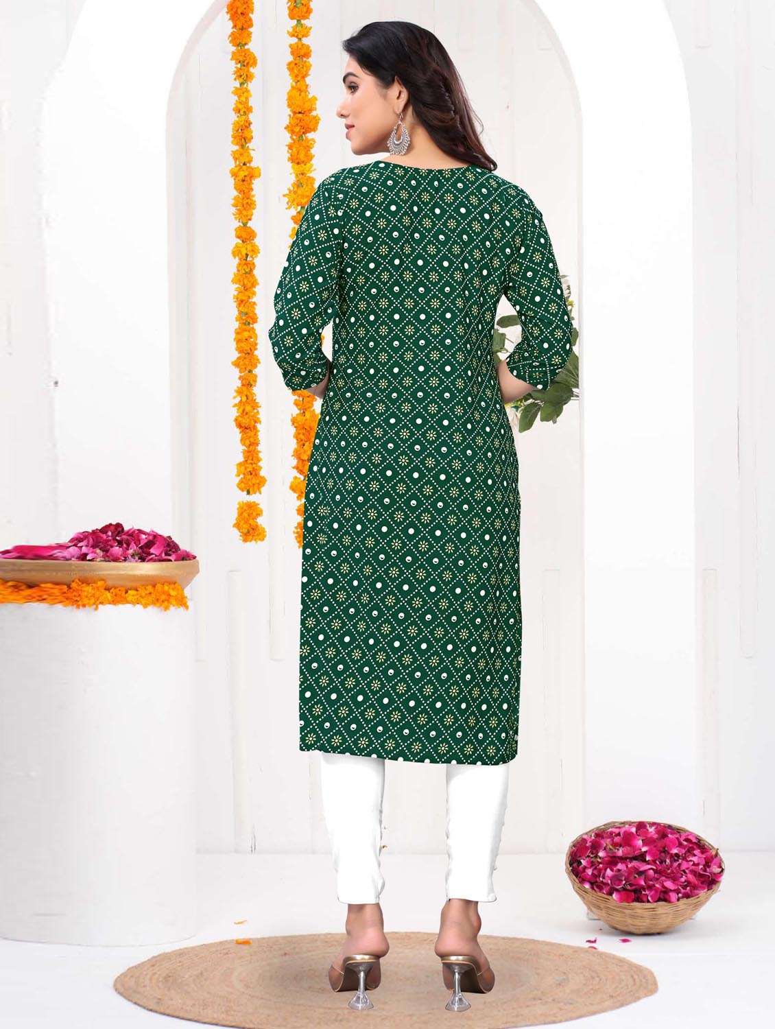 women printed three quarter sleeve straight kurta - 21965905 -  Standard Image - 3