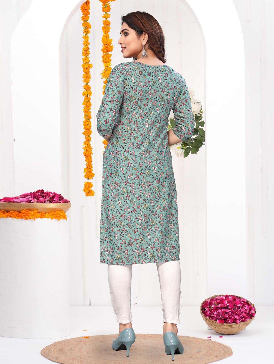 women printed three quarter sleeve straight kurta - 21965920 -  Standard Image - 3