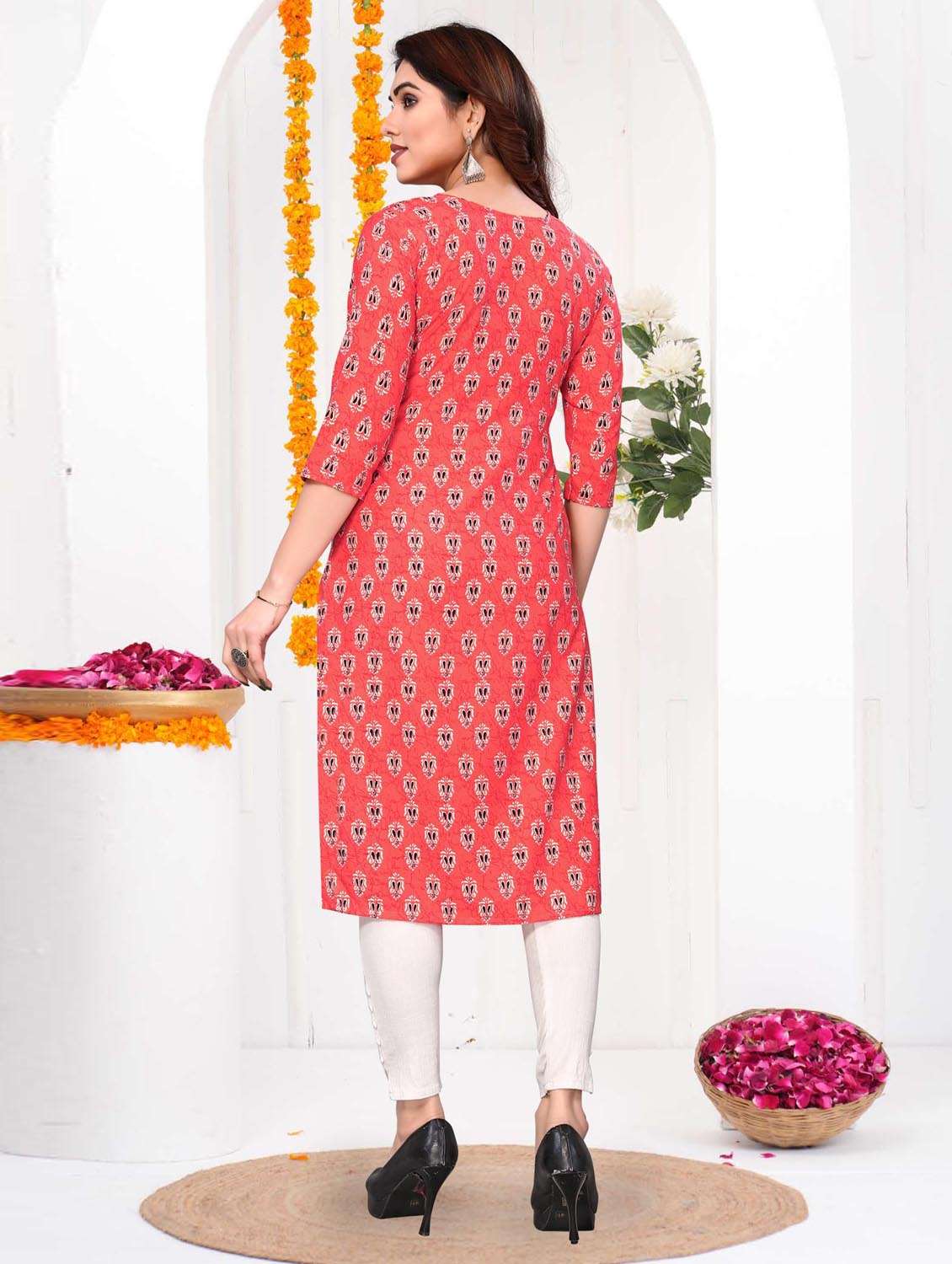 women printed three quarter sleeve straight kurta - 21965924 -  Standard Image - 3