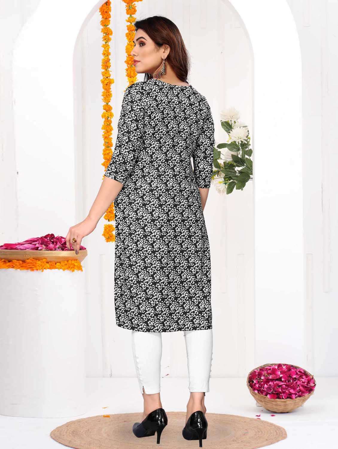 women printed three quarter sleeve straight kurta - 21965952 -  Standard Image - 3