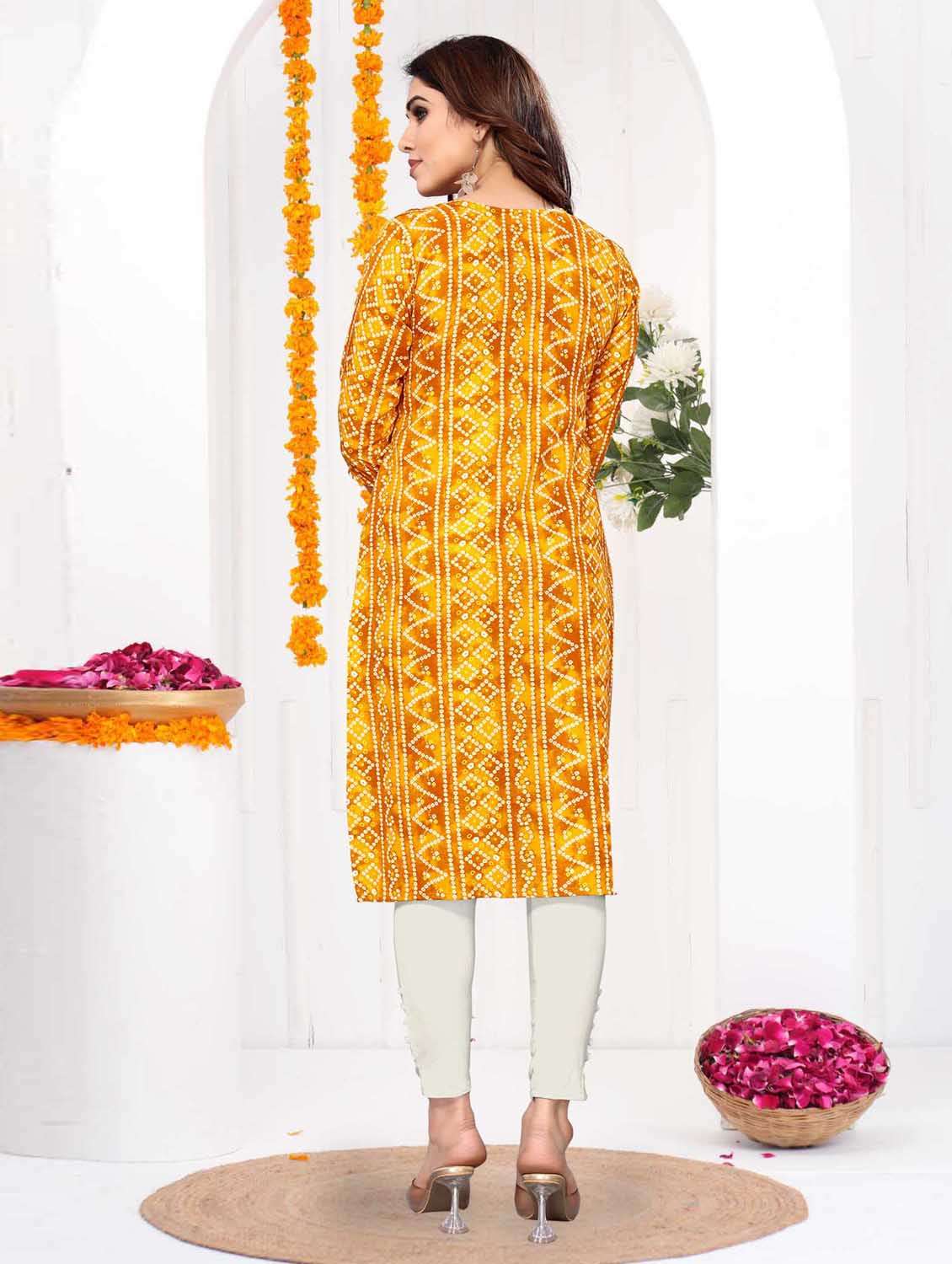 women printed three quarter sleeve straight kurta - 21965961 -  Standard Image - 3