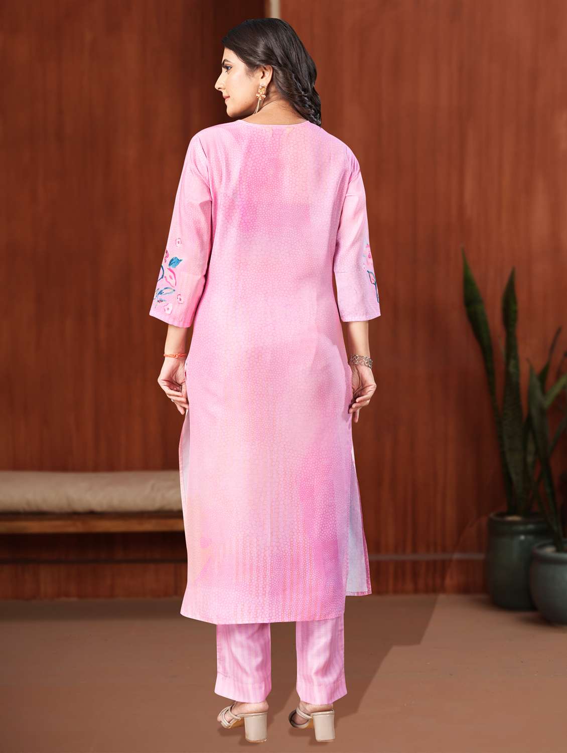 women three quarter sleeve kurta pant set - 21966048 -  Standard Image - 3