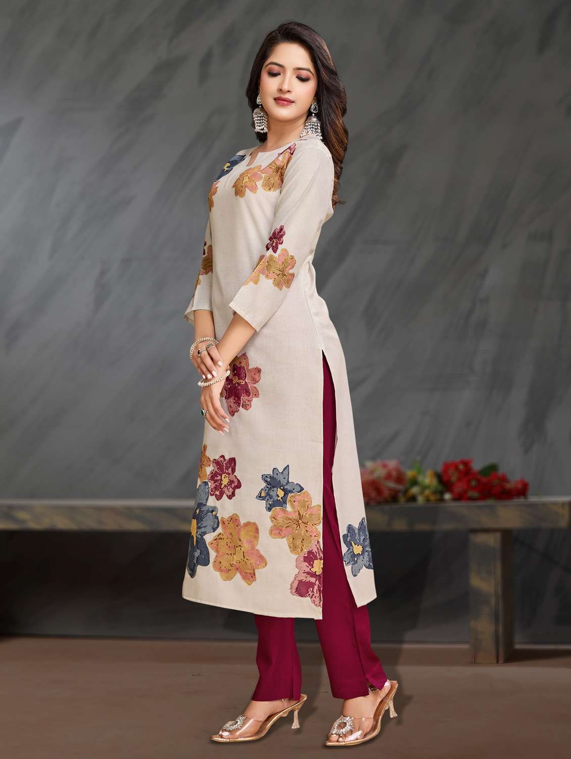 women three quarter sleeve kurta pant set - 21966057 -  Standard Image - 3