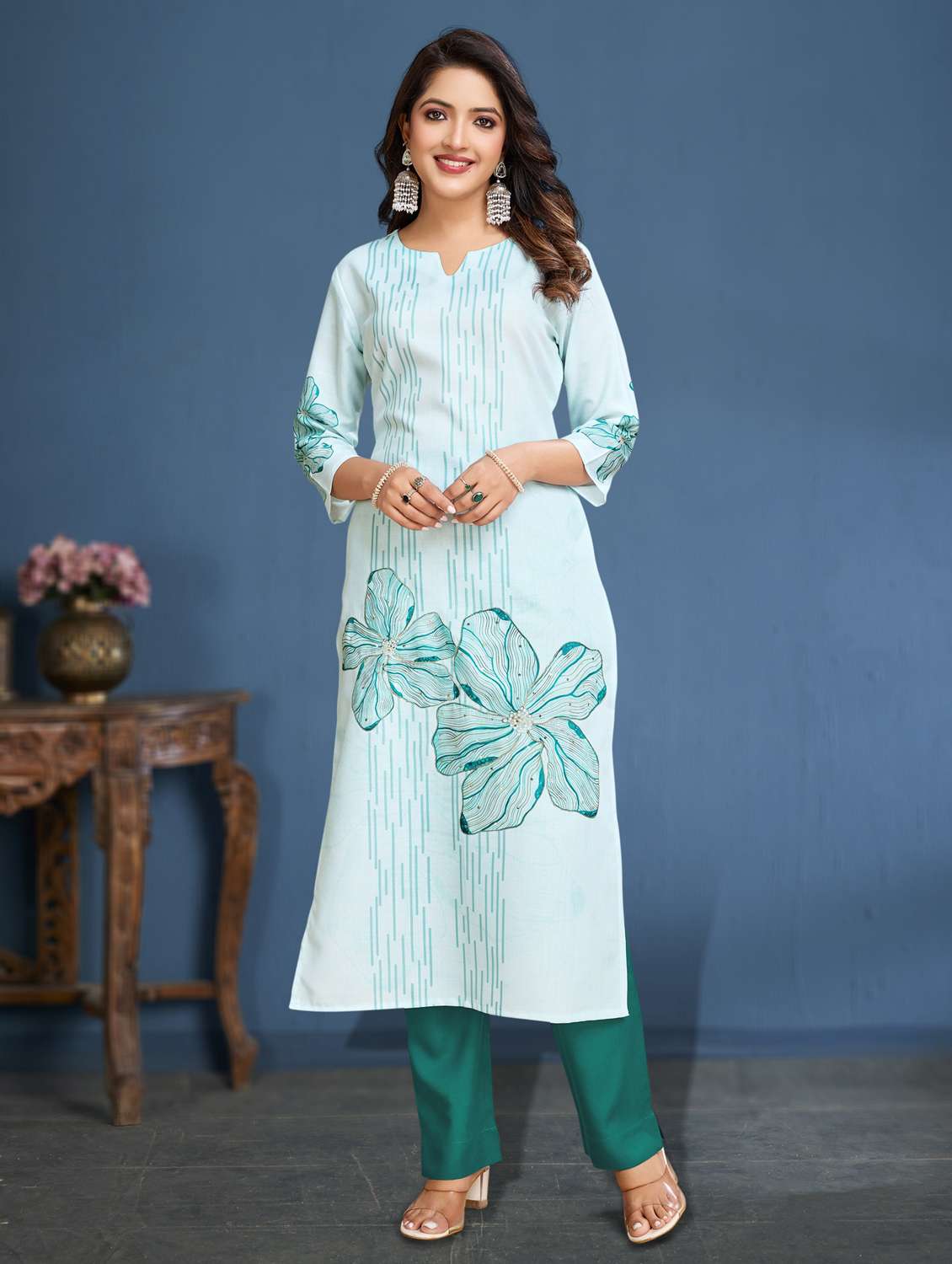 women three quarter sleeve kurta pant set