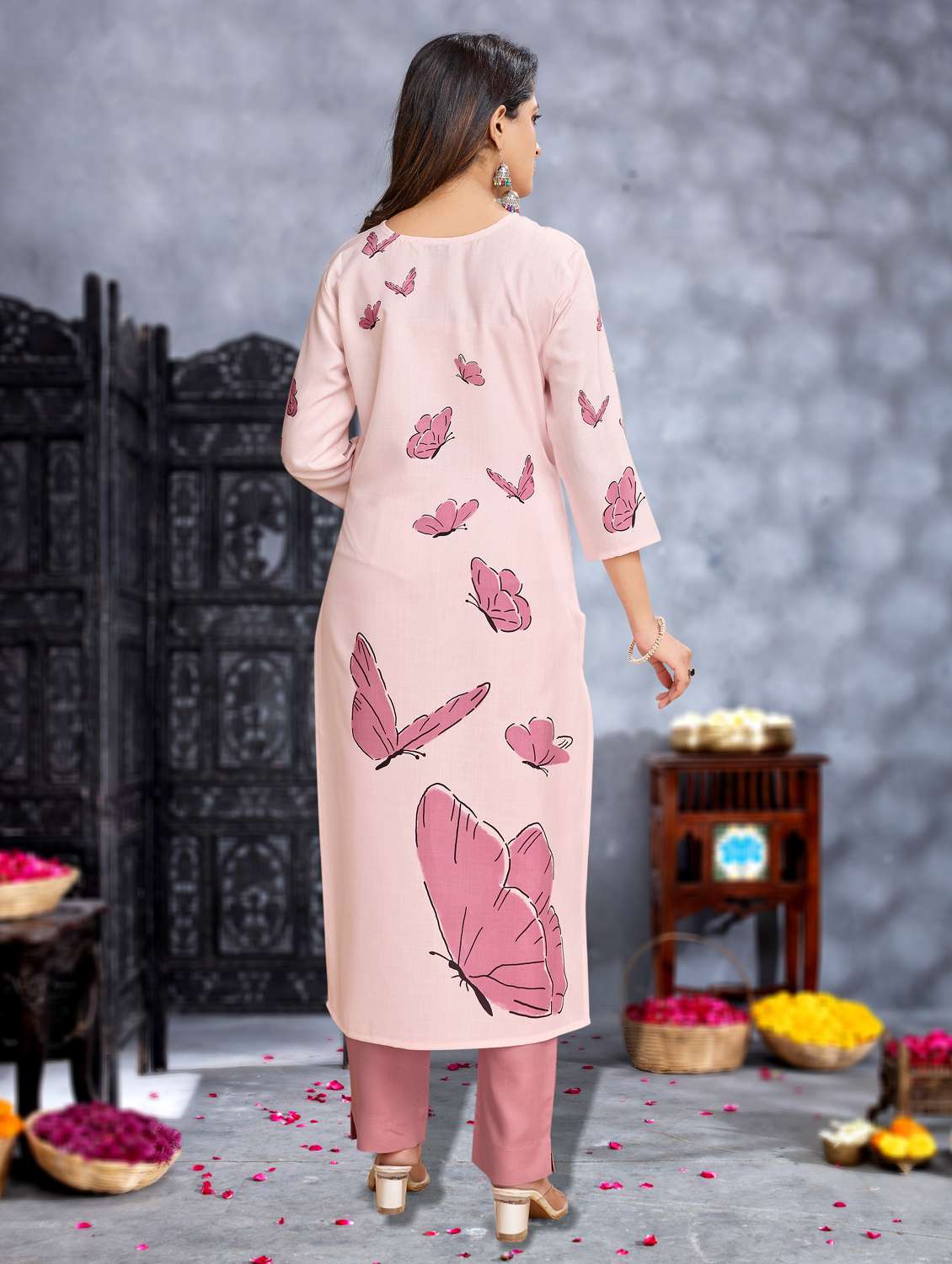 women three quarter sleeve kurta pant set - 21966064 -  Standard Image - 3