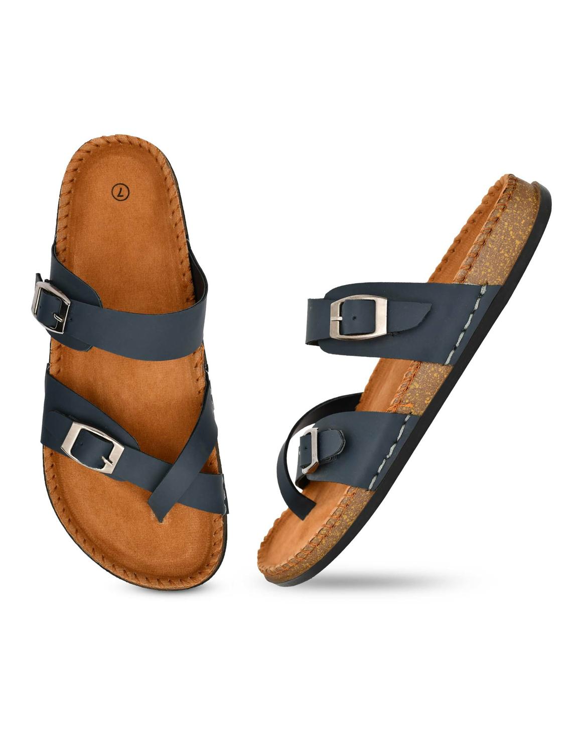 men solid toe separator sandal - 21966208 - Standard Image - 3