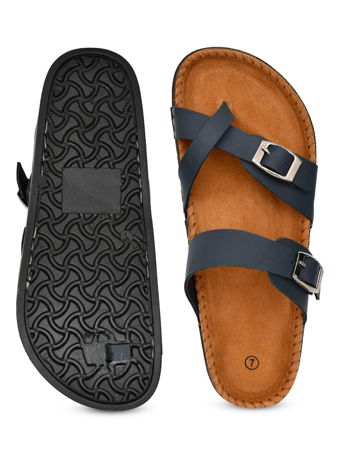 men solid toe separator sandal - 21966208 - Standard Image - 5