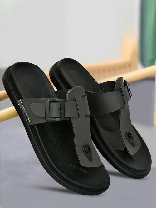 men solid toe separator sandal - 21966219 -  Standard Image - 0