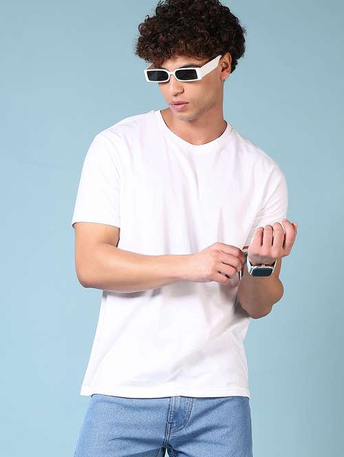 men solid round neck regular fit t-shirt - 21966550 -  Standard Image - 0