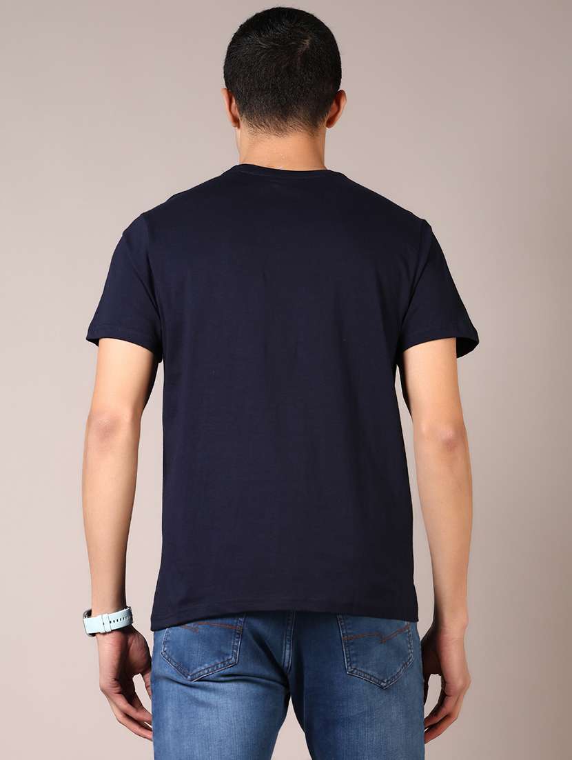 Men Solid Round Neck Regular Fit T-shirt - 21966554 -  Standard Image - 3