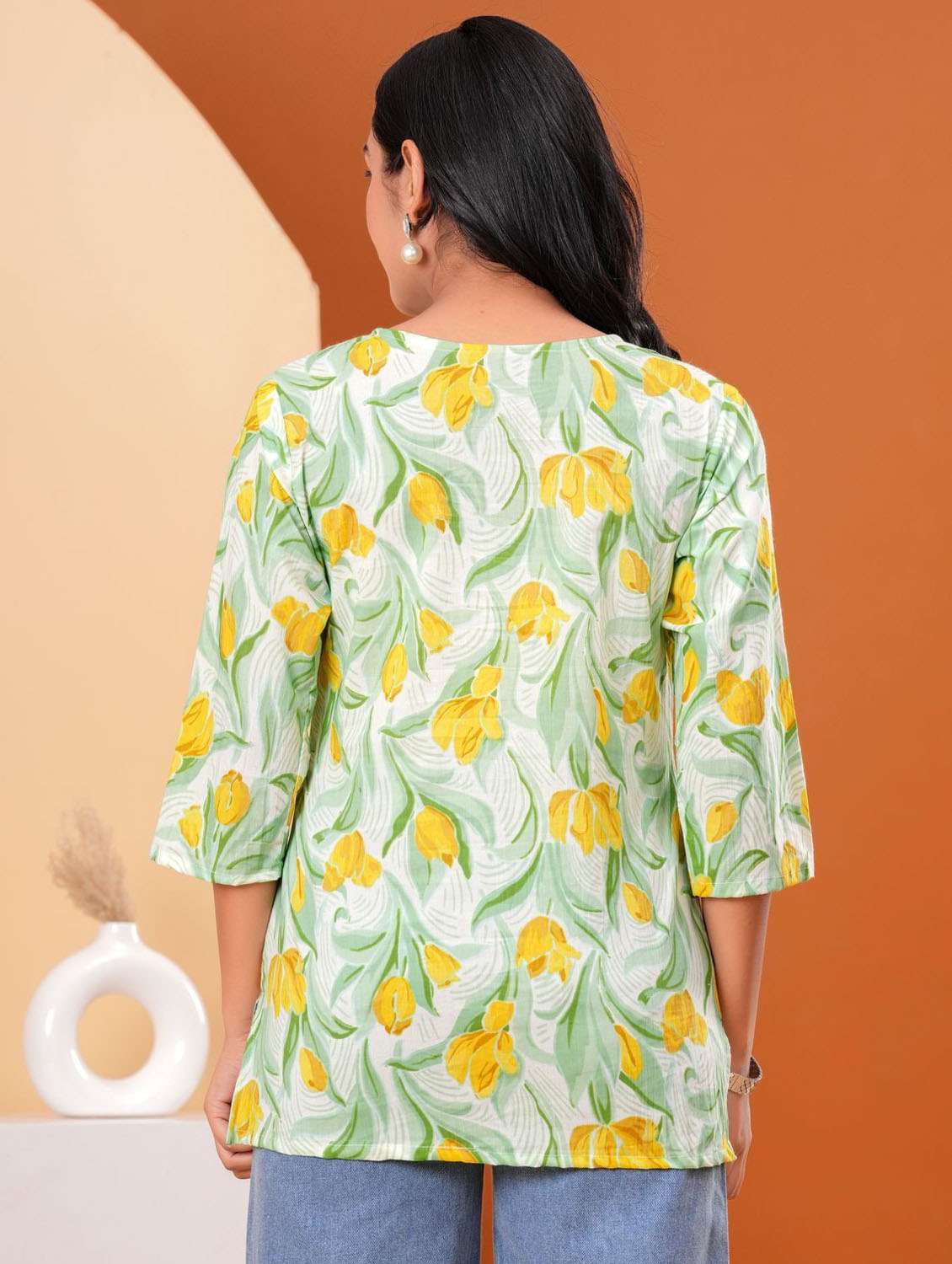 women three quarter sleeve straight kurti - 21966679 - Standard Image - 3