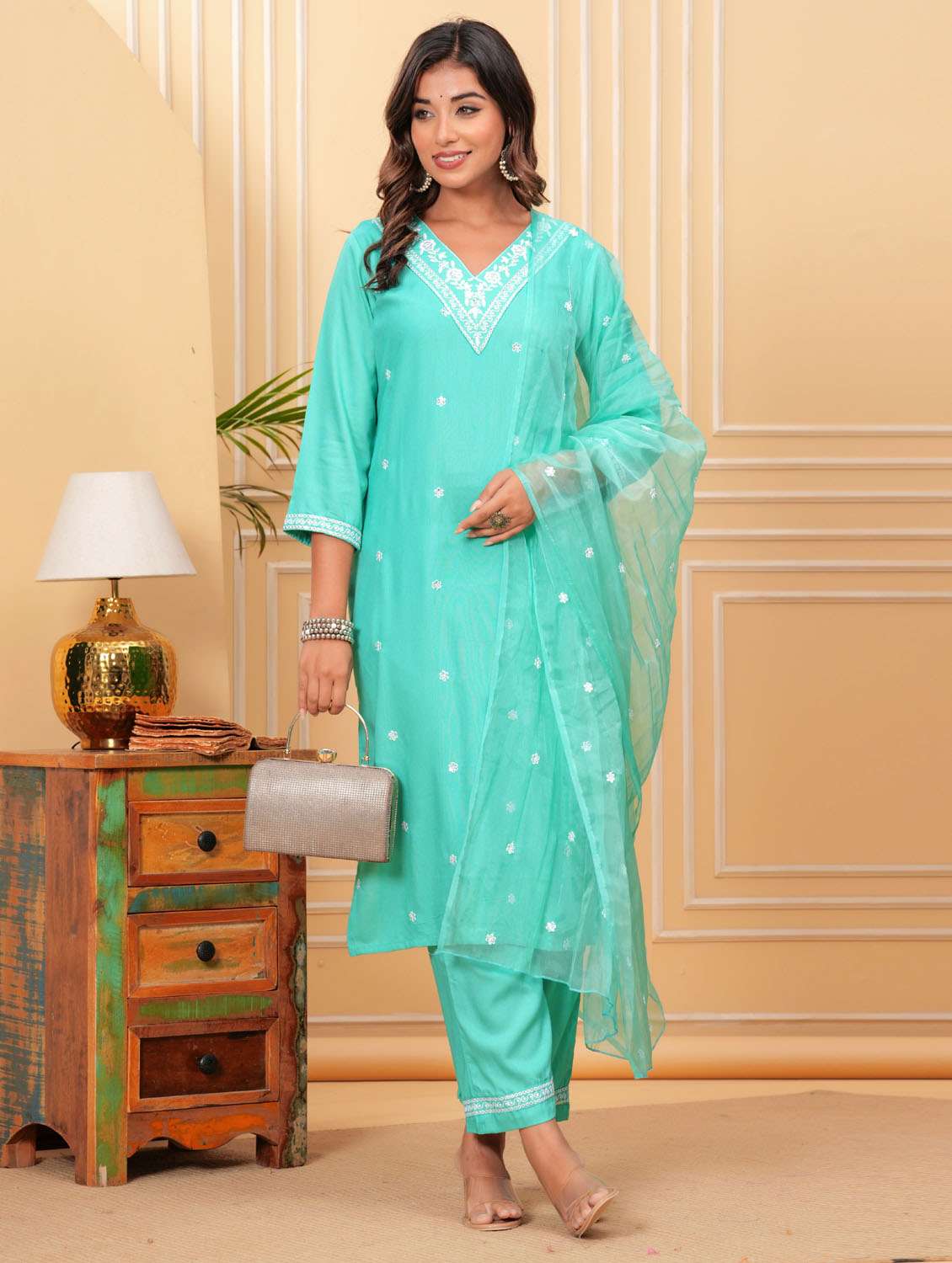 women three quarter sleeve kurta pant with dupatta set - 21966708 - Zoom Image - 0