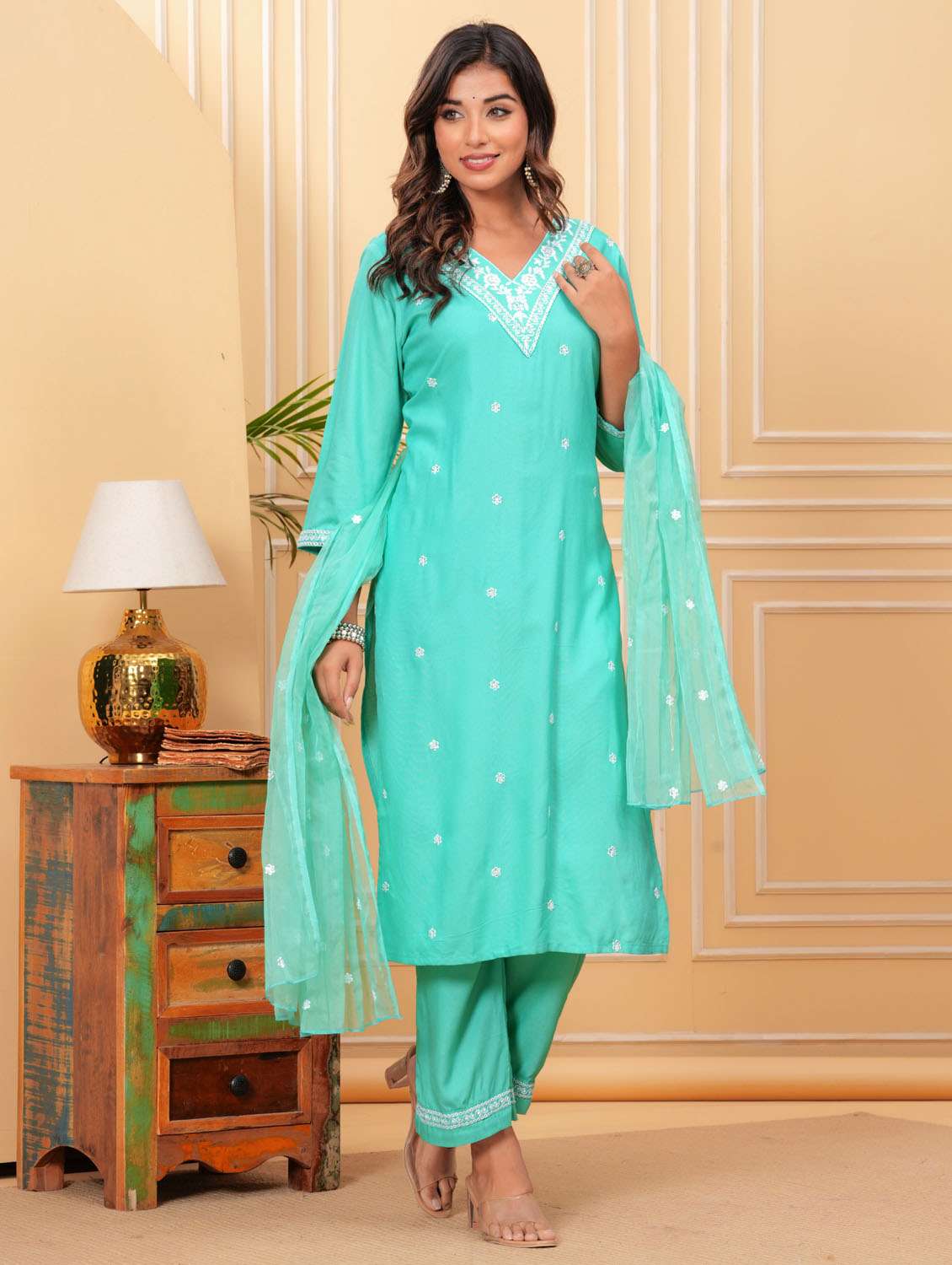 women three quarter sleeve kurta pant with dupatta set - 21966708 - Standard Image - 3