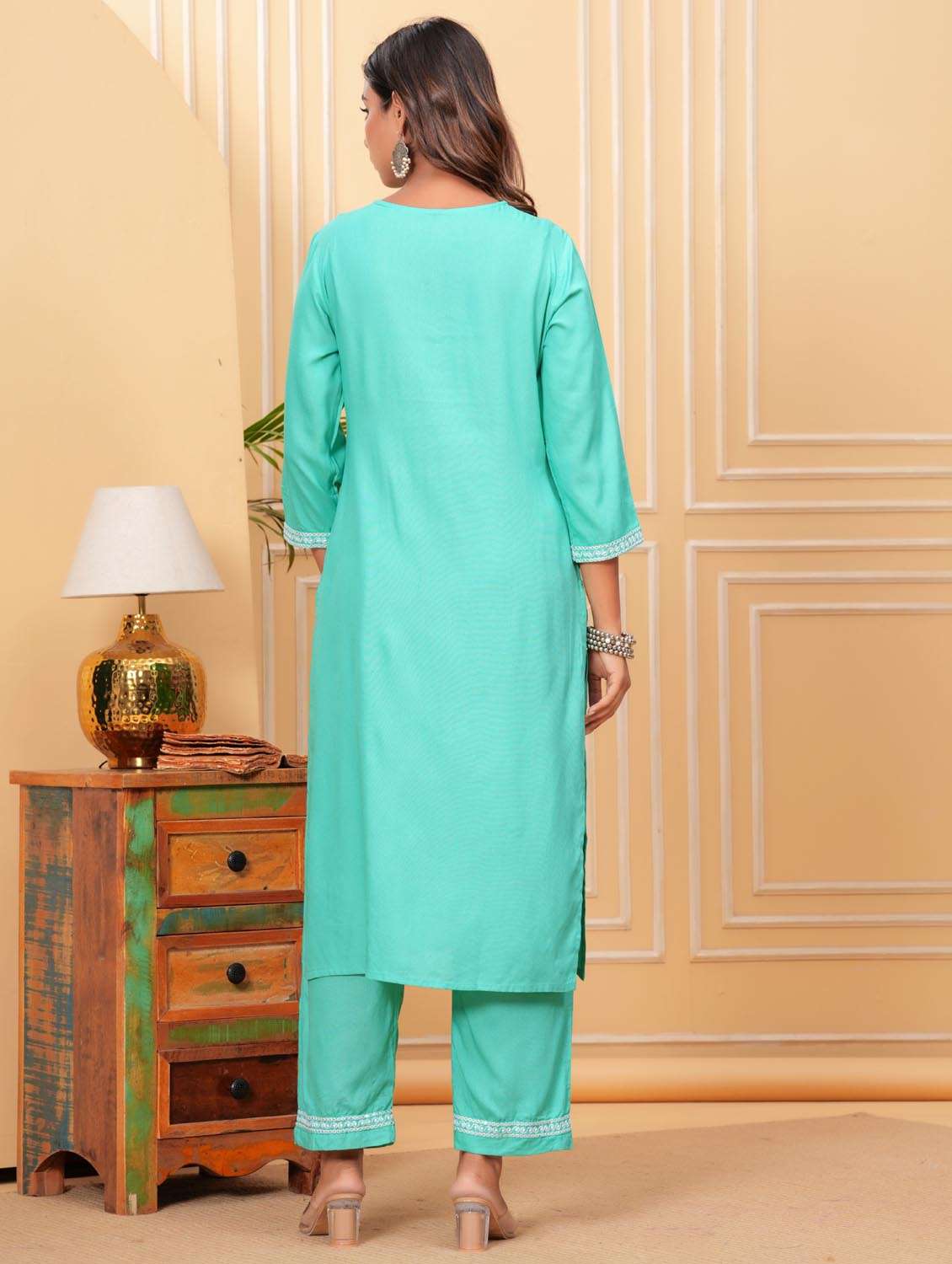 women three quarter sleeve kurta pant with dupatta set - 21966708 - Standard Image - 5