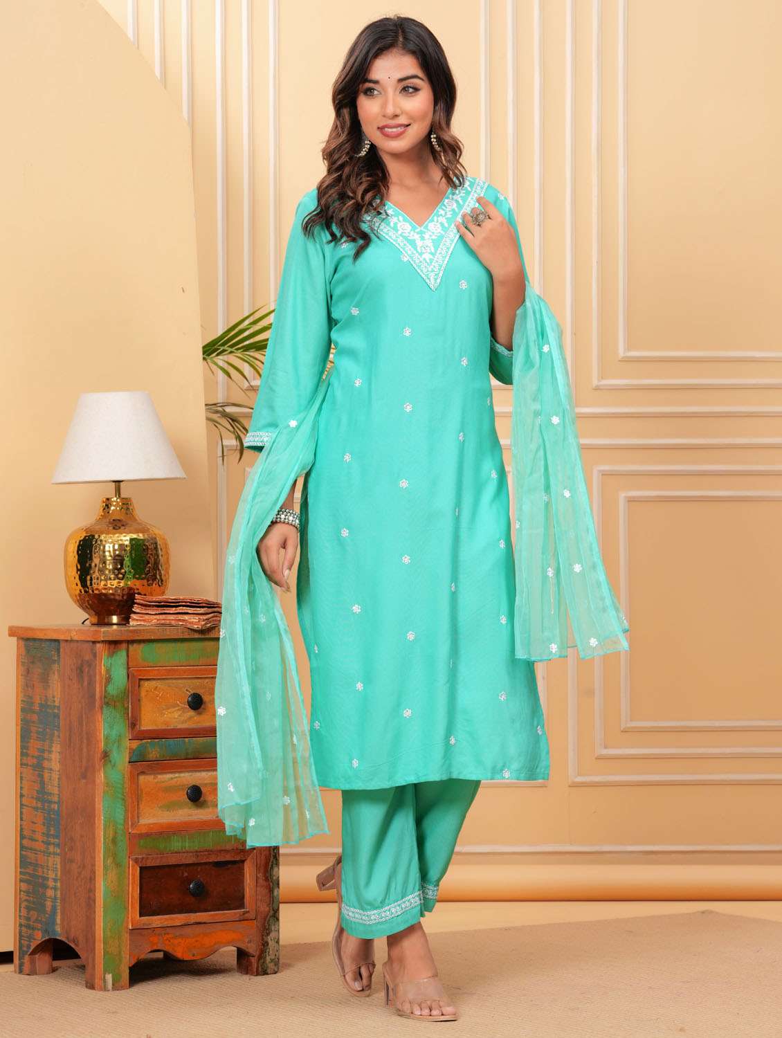 women three quarter sleeve kurta pant with dupatta set - 21966709 - Standard Image - 3