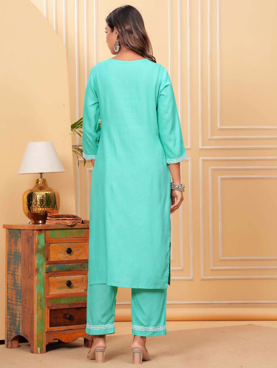women three quarter sleeve kurta pant with dupatta set - 21966709 - Standard Image - 5